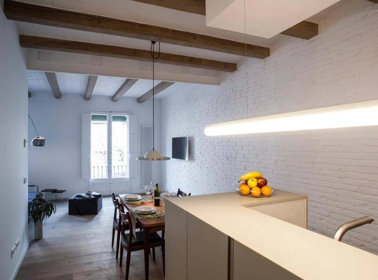 Villaroel - Modern Flat In San Antoni Barcelona