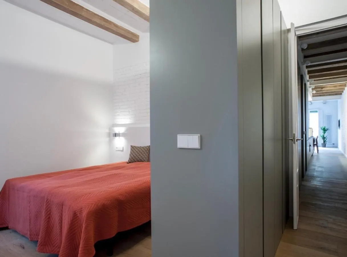 Apartamento Villaroel - Modern Flat In San Antoni Barcelona