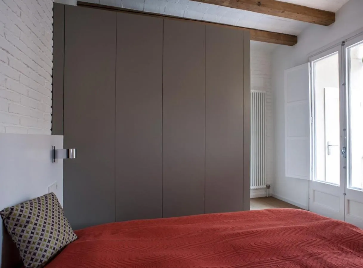 Villaroel - Modern Flat In San Antoni Barcelona Spain